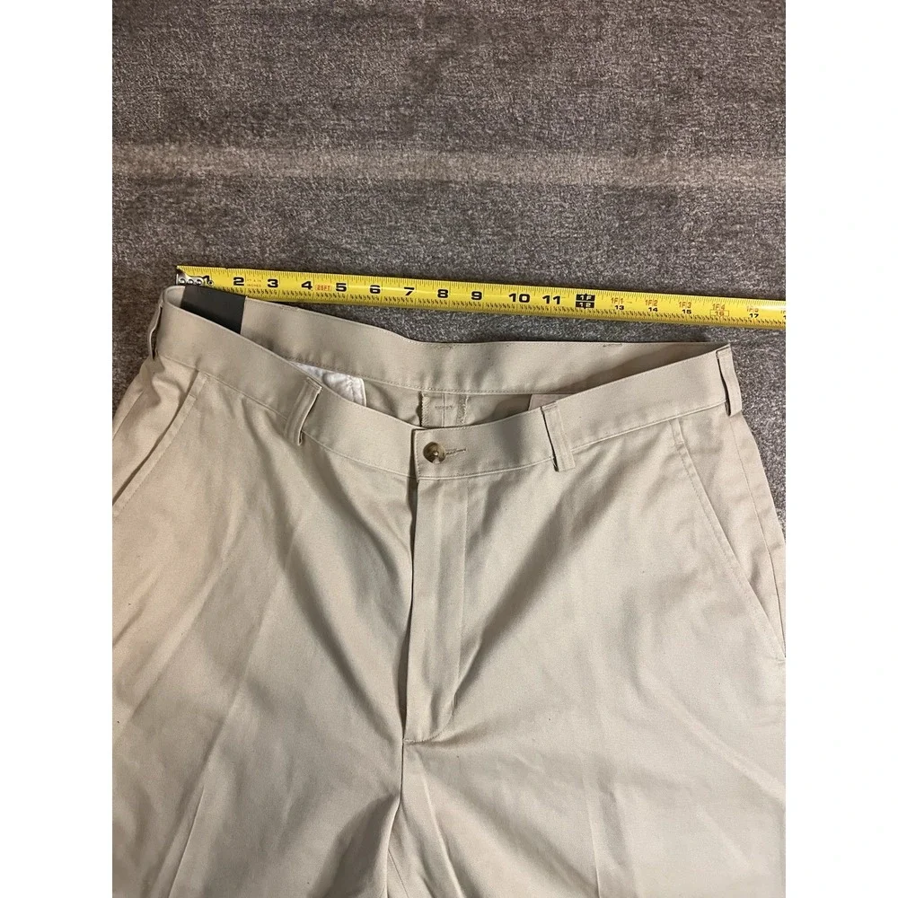 Jos. A. Bank Men's Khaki Shorts Traveler's Collection Size 36 Preppy NWT A2-21